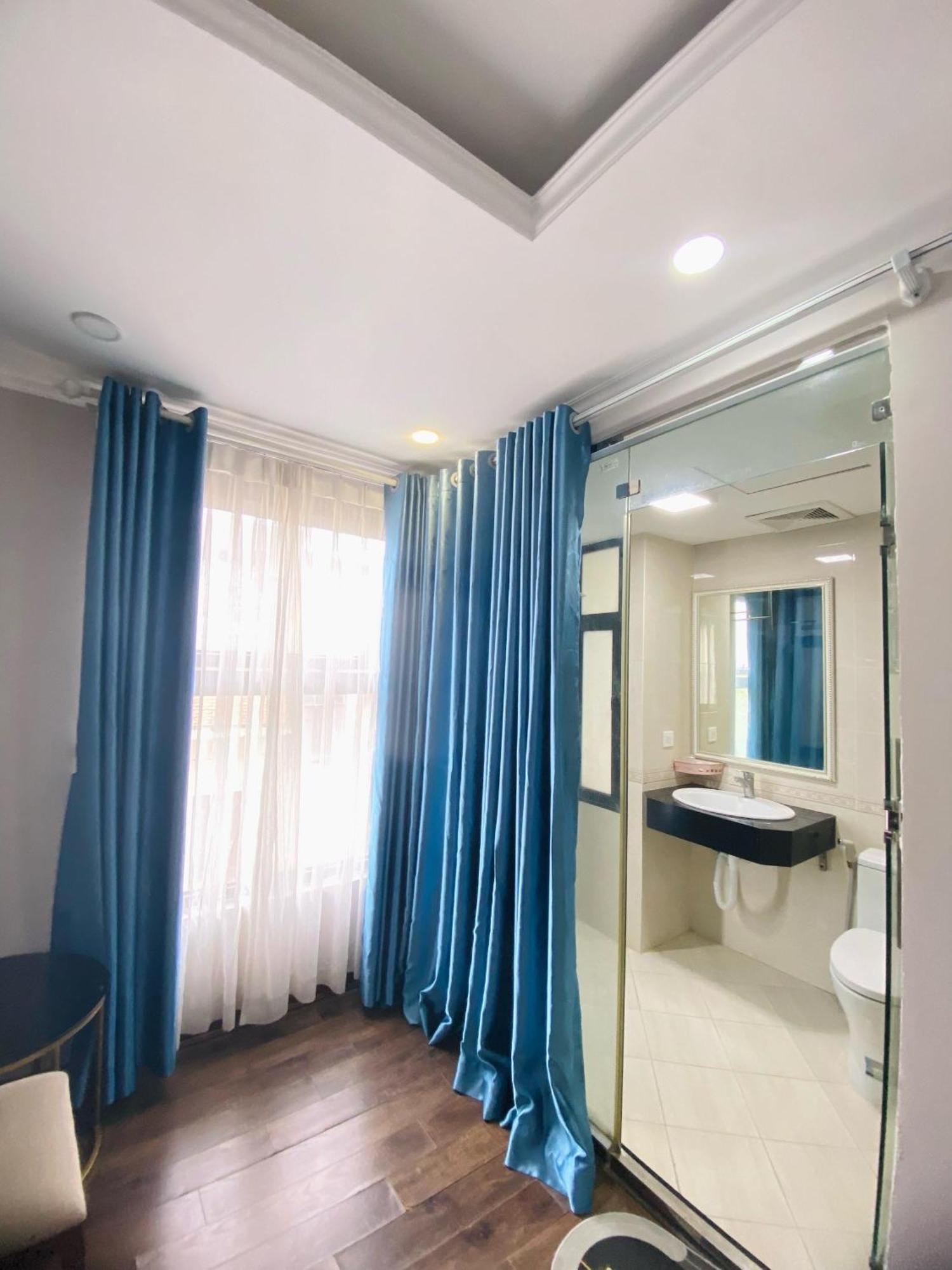 Hk Trung Kinh Hotel 2*